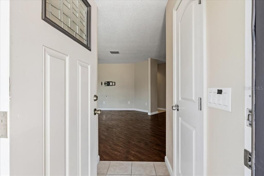 For Sale: $259,800 (2 beds, 2 baths, 1344 Square Feet)