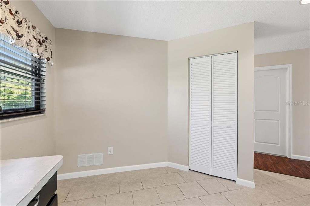 For Sale: $259,800 (2 beds, 2 baths, 1344 Square Feet)