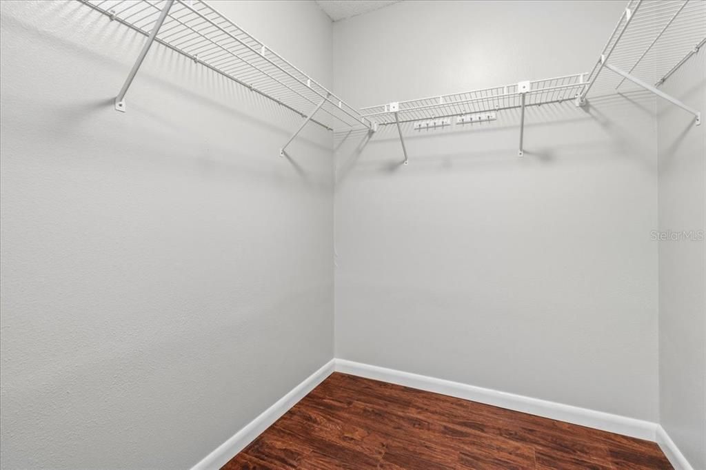 For Sale: $259,800 (2 beds, 2 baths, 1344 Square Feet)