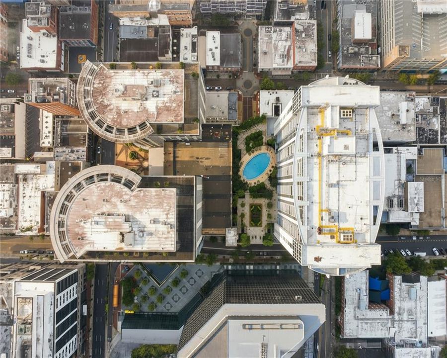 For Sale: $224,900 (1 beds, 1 baths, 715 Square Feet)