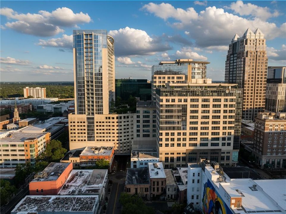 For Sale: $224,900 (1 beds, 1 baths, 715 Square Feet)