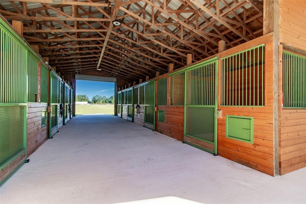 For Sale: $950,000 (5 beds, 3 baths, 2178 Square Feet)