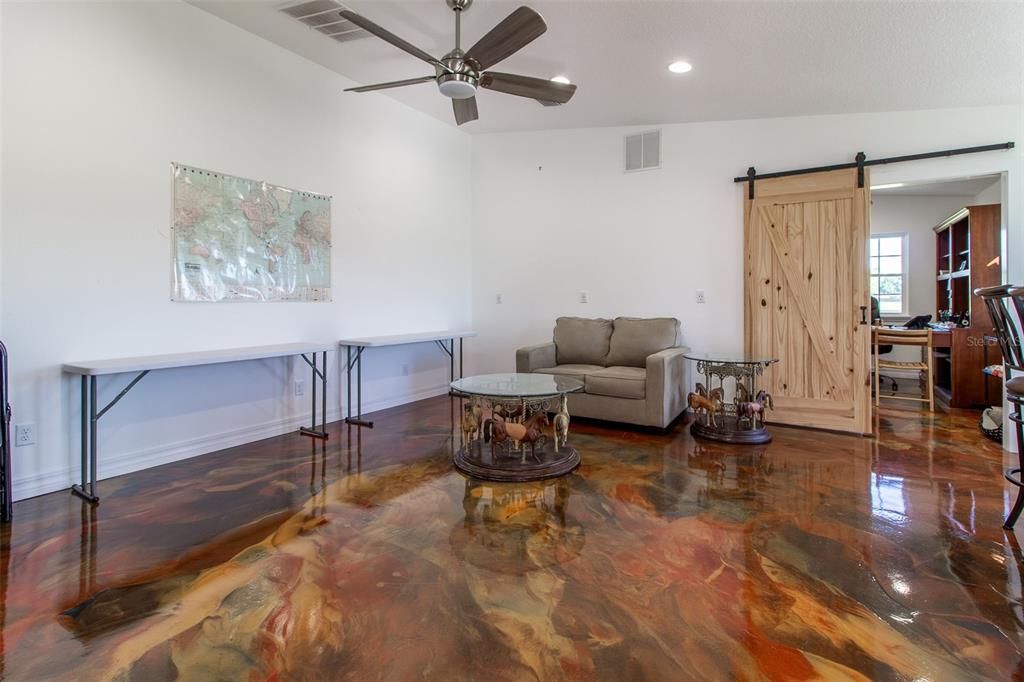 For Sale: $950,000 (5 beds, 3 baths, 2178 Square Feet)