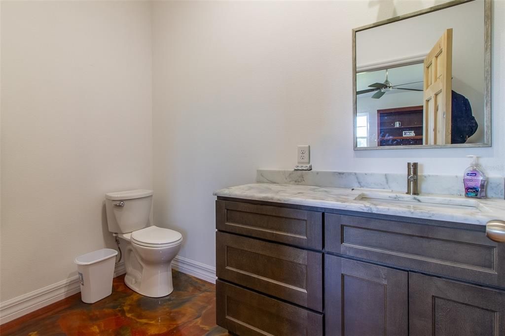 For Sale: $950,000 (5 beds, 3 baths, 2178 Square Feet)