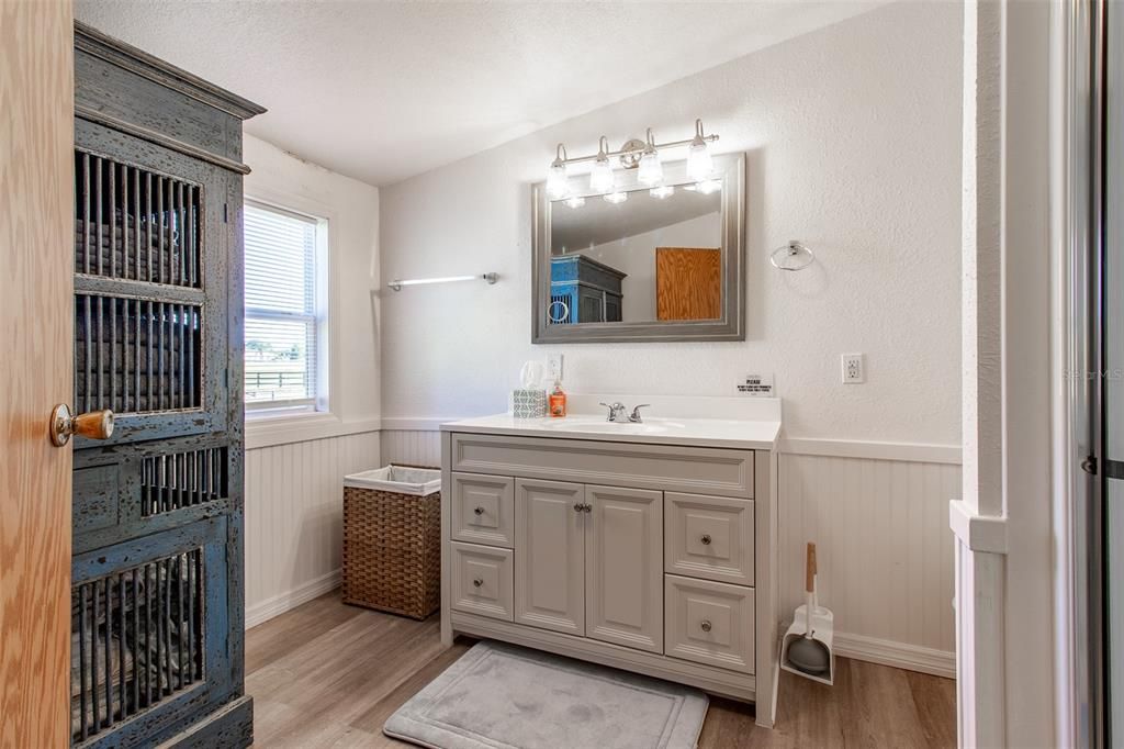 For Sale: $950,000 (5 beds, 3 baths, 2178 Square Feet)