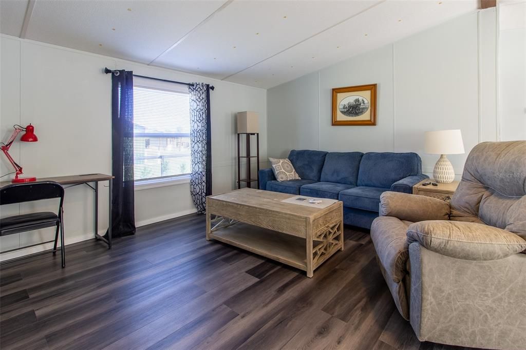 For Sale: $950,000 (5 beds, 3 baths, 2178 Square Feet)