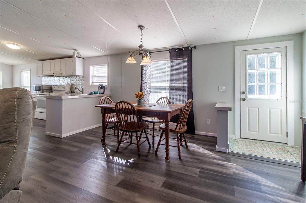 For Sale: $950,000 (5 beds, 3 baths, 2178 Square Feet)