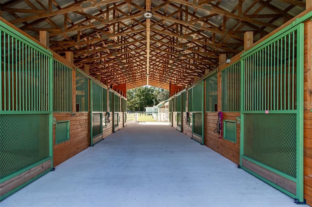 For Sale: $950,000 (5 beds, 3 baths, 2178 Square Feet)