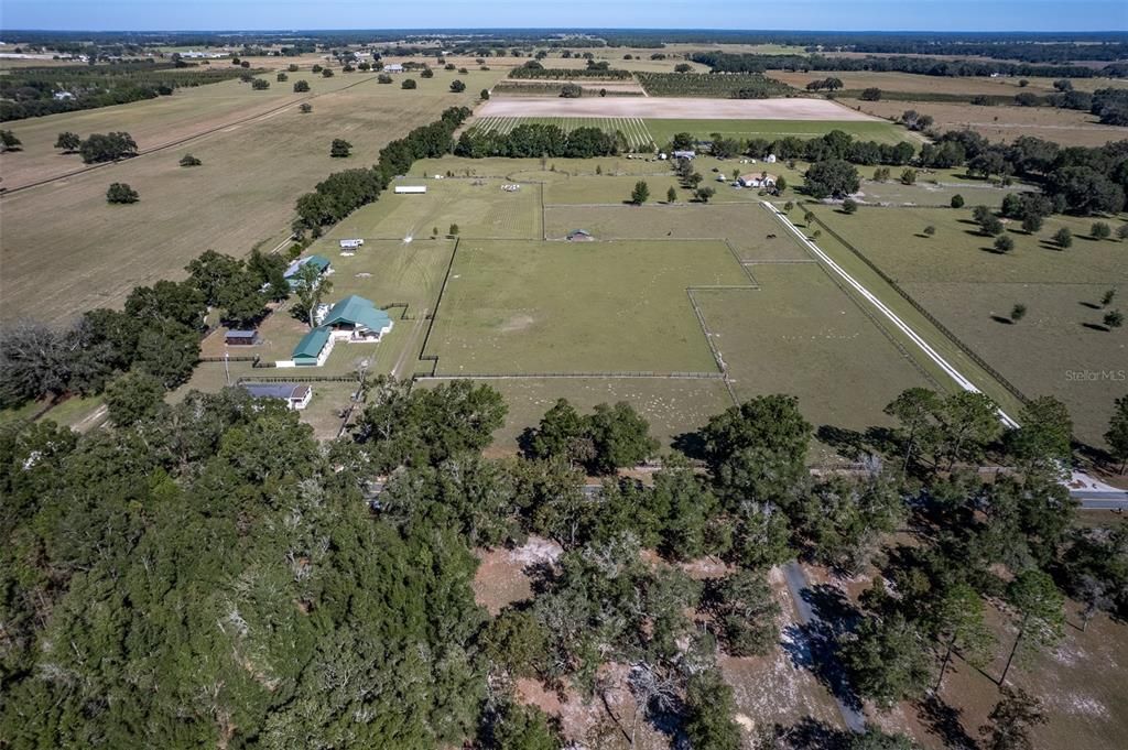 For Sale: $950,000 (5 beds, 3 baths, 2178 Square Feet)