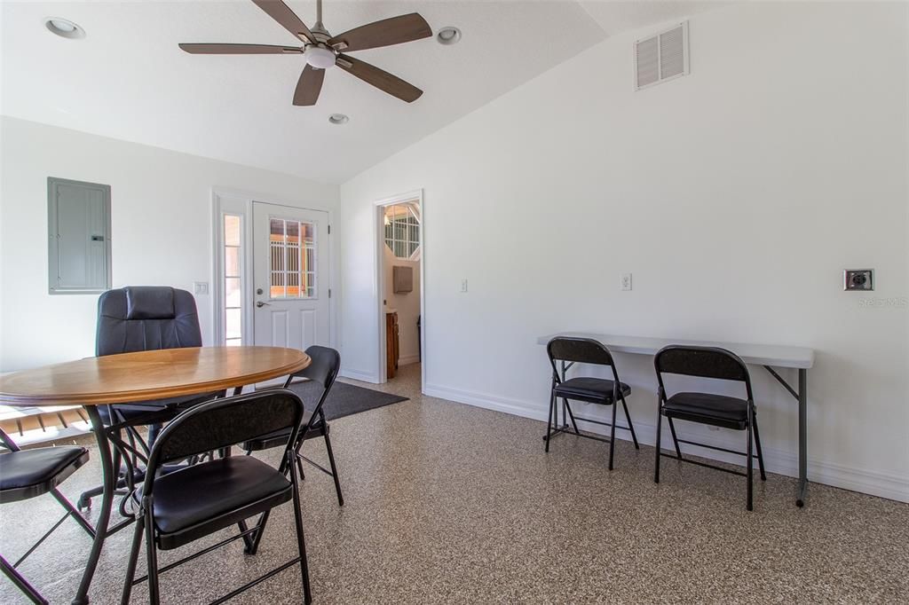 For Sale: $950,000 (5 beds, 3 baths, 2178 Square Feet)