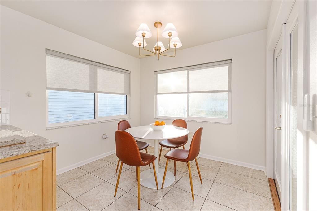 For Sale: $299,900 (2 beds, 2 baths, 1751 Square Feet)