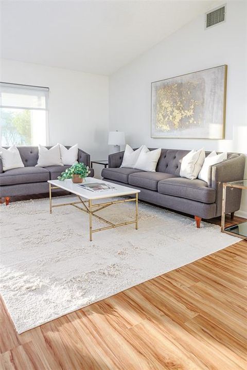 For Sale: $299,900 (2 beds, 2 baths, 1751 Square Feet)