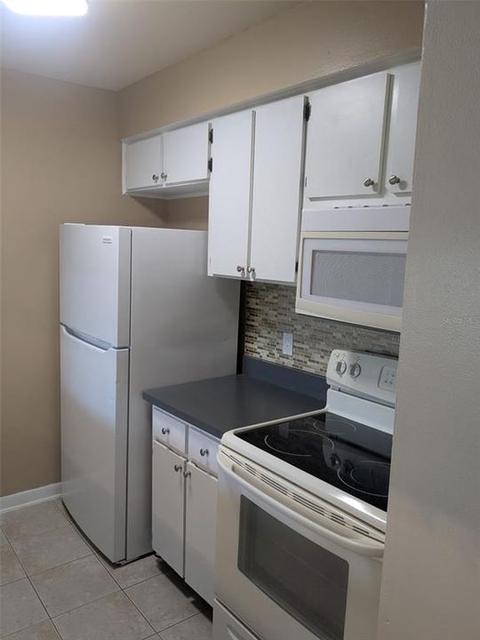 For Rent: $1,675 (2 beds, 1 baths, 748 Square Feet)