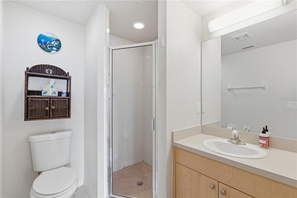 For Sale: $199,900 (2 beds, 2 baths, 1154 Square Feet)