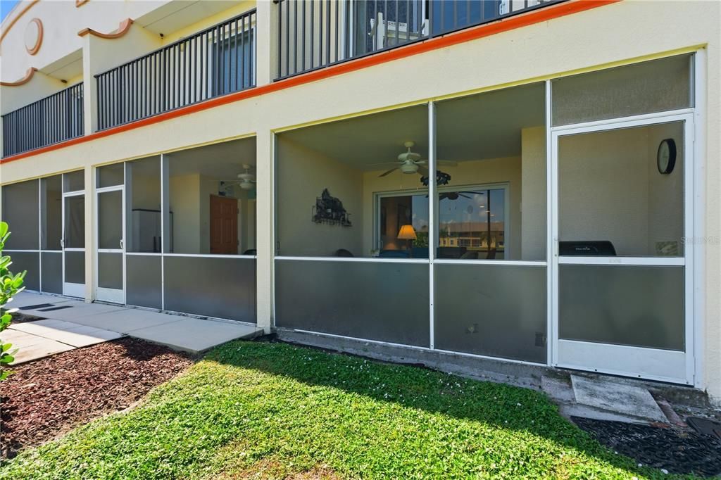 For Sale: $199,900 (2 beds, 2 baths, 1154 Square Feet)