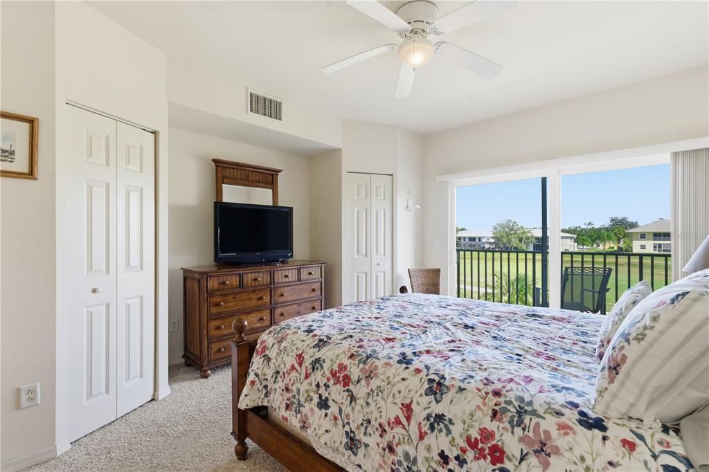 For Sale: $199,900 (2 beds, 2 baths, 1154 Square Feet)