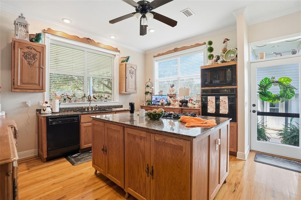 待售: $1,900,000 (3 贝兹, 3 浴室, 3186 平方英尺)