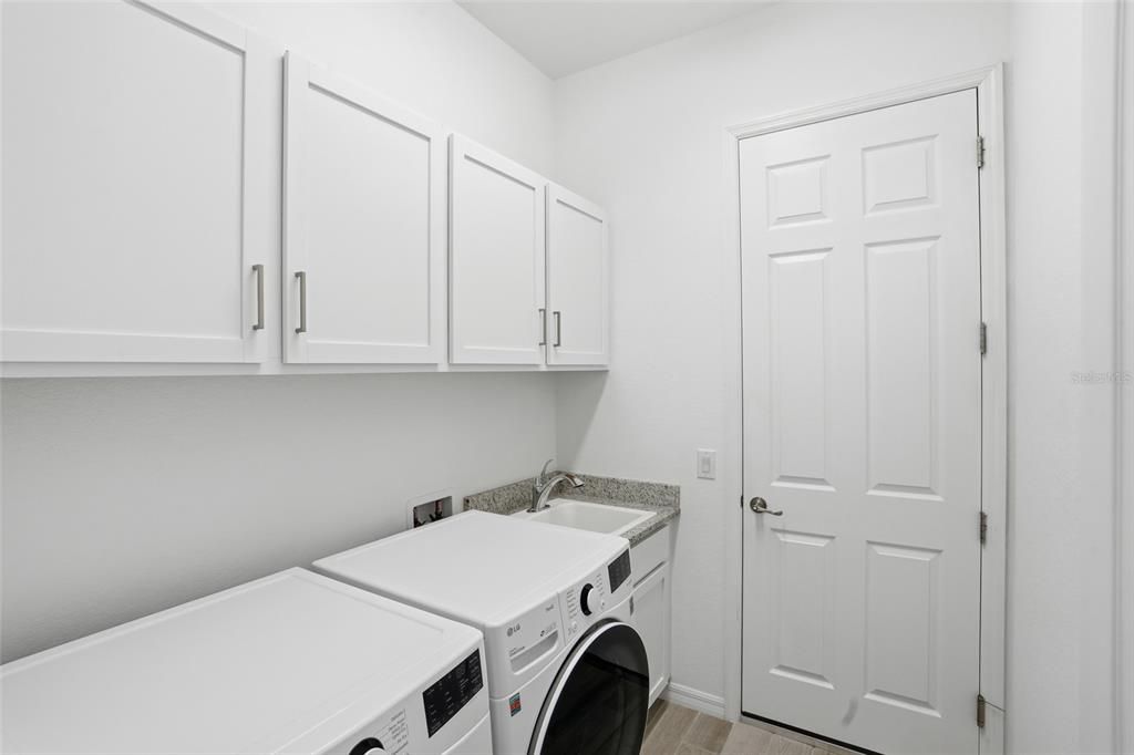 For Sale: $710,000 (4 beds, 3 baths, 2247 Square Feet)