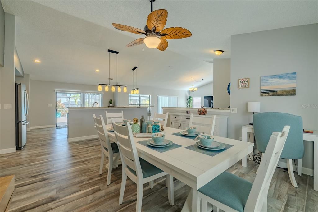 For Sale: $500,000 (4 beds, 2 baths, 2162 Square Feet)