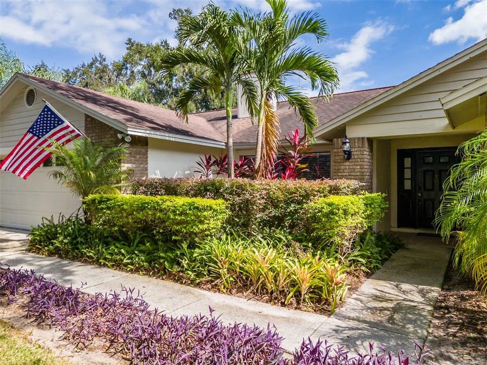 For Sale: $500,000 (4 beds, 2 baths, 2162 Square Feet)