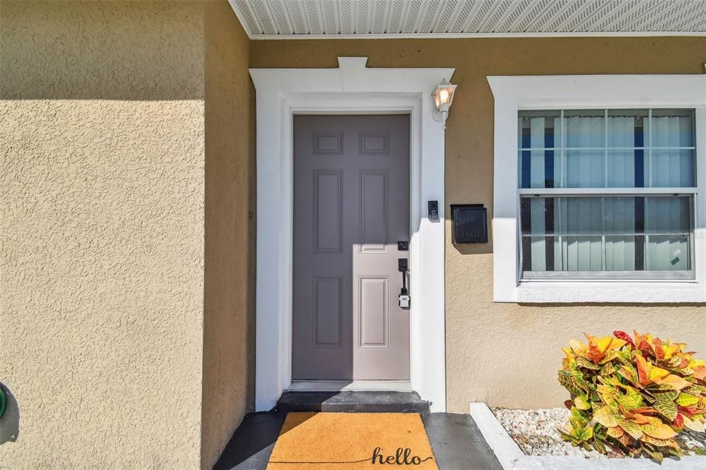 For Sale: $325,000 (2 beds, 1 baths, 789 Square Feet)