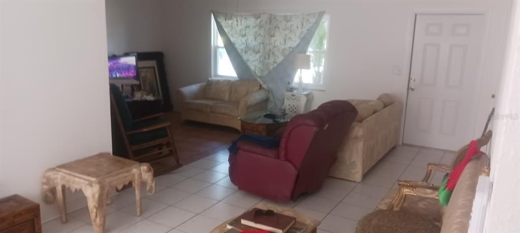 For Sale: $249,900 (3 beds, 2 baths, 1601 Square Feet)