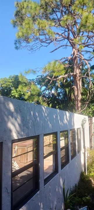 For Sale: $249,900 (3 beds, 2 baths, 1601 Square Feet)