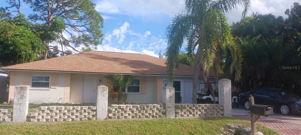 For Sale: $249,900 (3 beds, 2 baths, 1601 Square Feet)