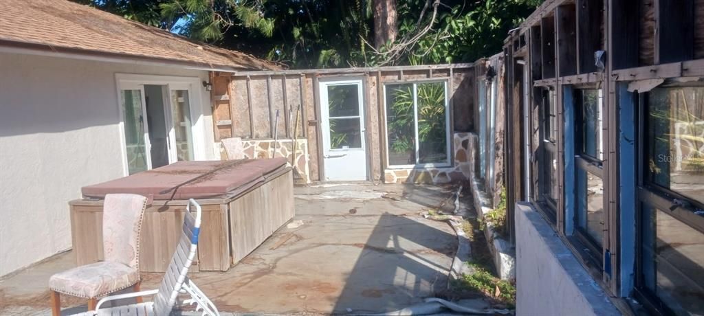 For Sale: $249,900 (3 beds, 2 baths, 1601 Square Feet)