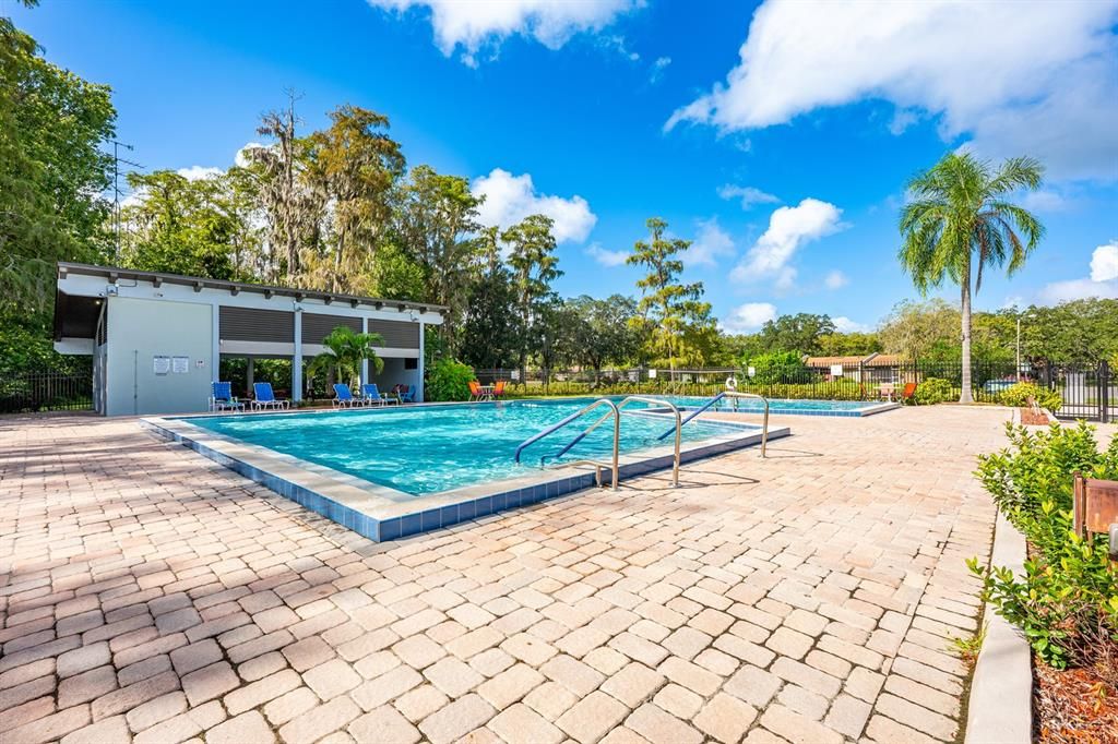 Active With Contract: $250,000 (3 beds, 2 baths, 1050 Square Feet)