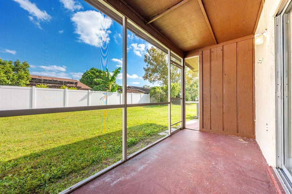 Active With Contract: $250,000 (3 beds, 2 baths, 1050 Square Feet)