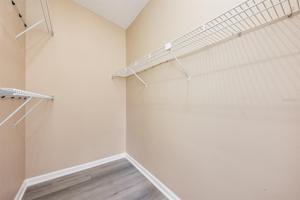 Active With Contract: $250,000 (3 beds, 2 baths, 1050 Square Feet)