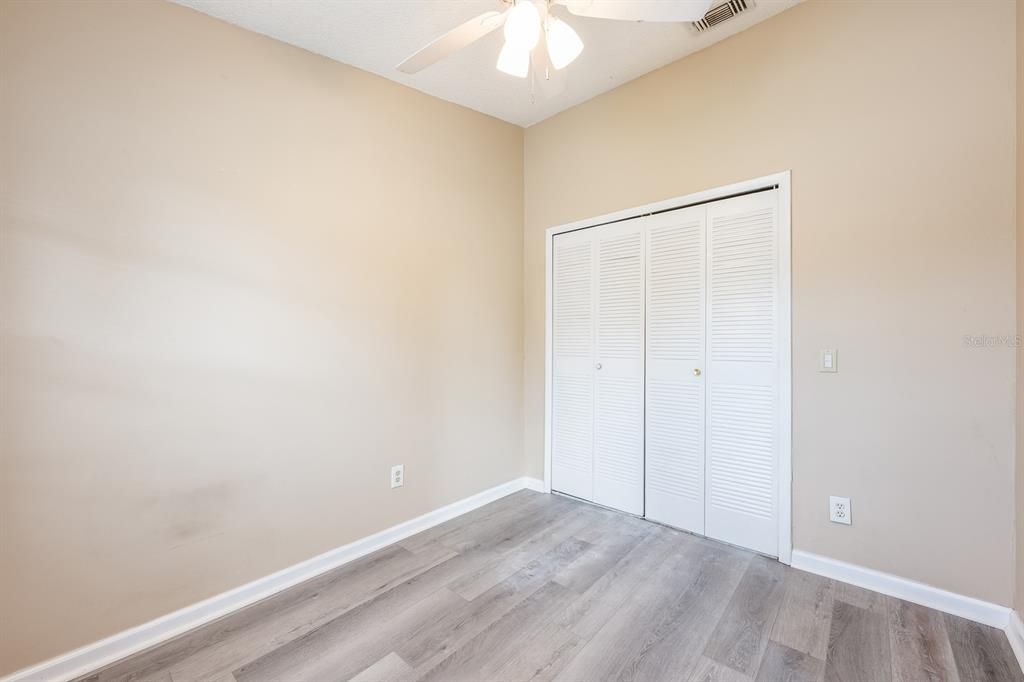 Active With Contract: $250,000 (3 beds, 2 baths, 1050 Square Feet)