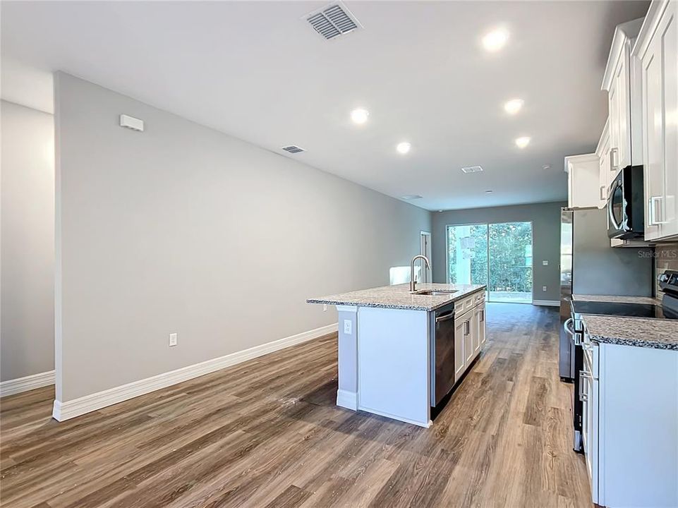 For Sale: $315,000 (4 beds, 2 baths, 1485 Square Feet)