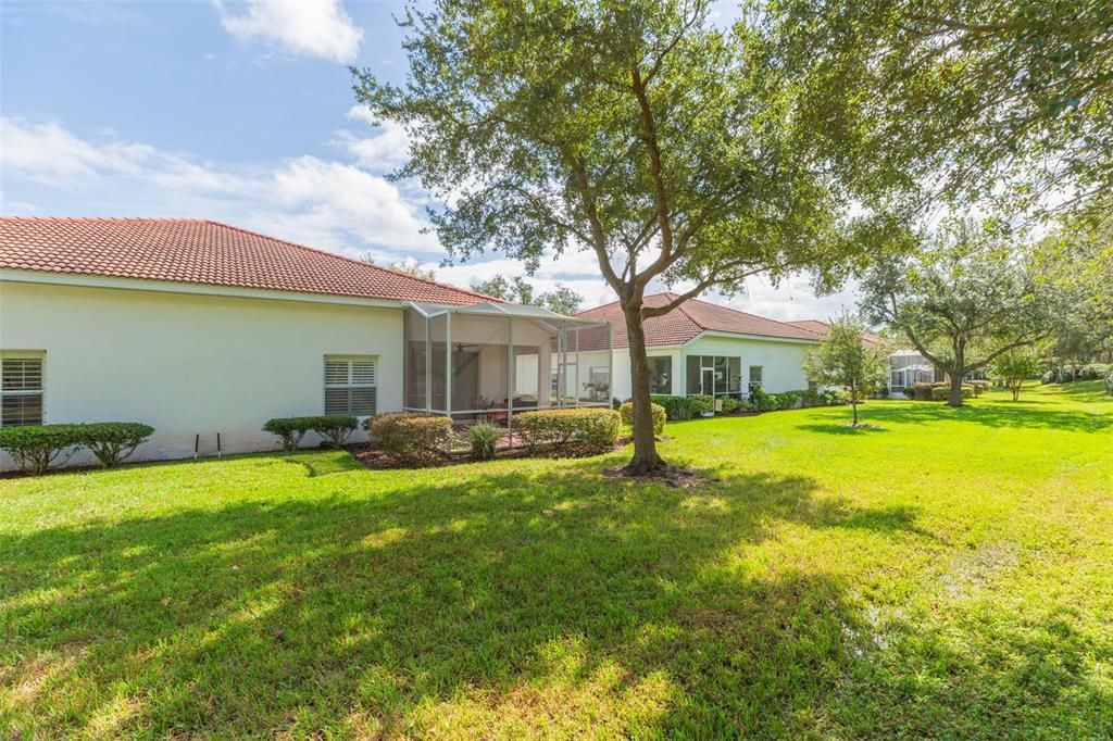 Activo con contrato: $370,000 (3 camas, 2 baños, 1852 Pies cuadrados)