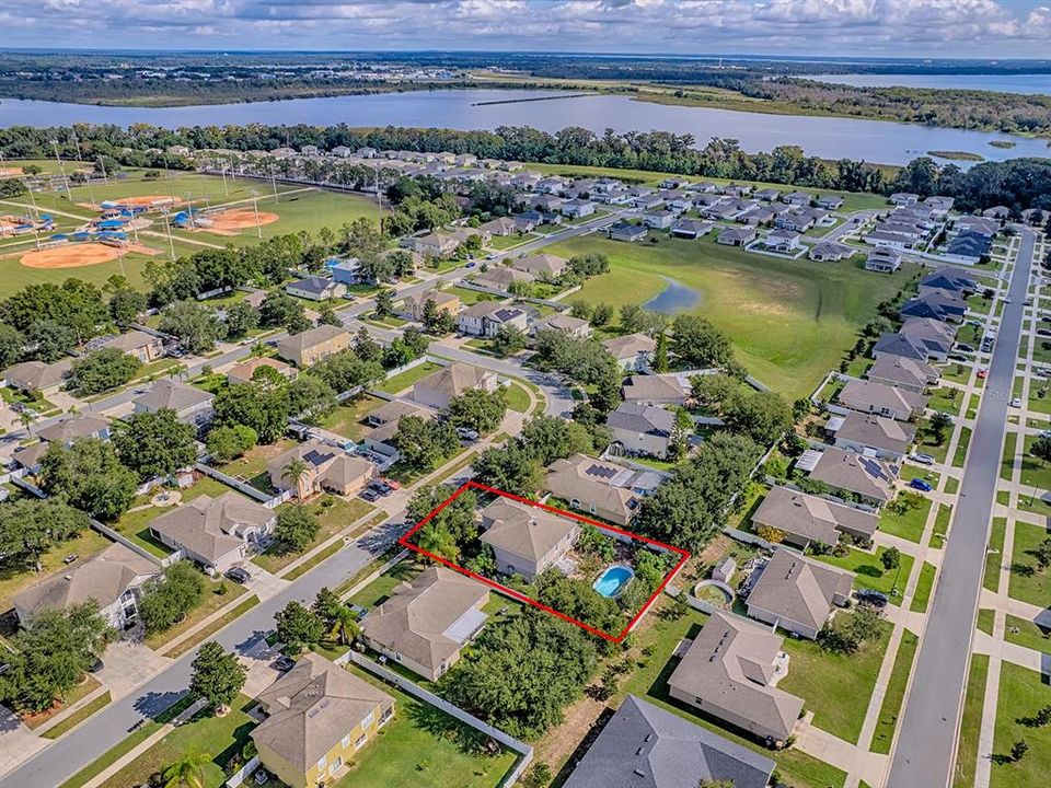 For Sale: $399,000 (4 beds, 2 baths, 2948 Square Feet)