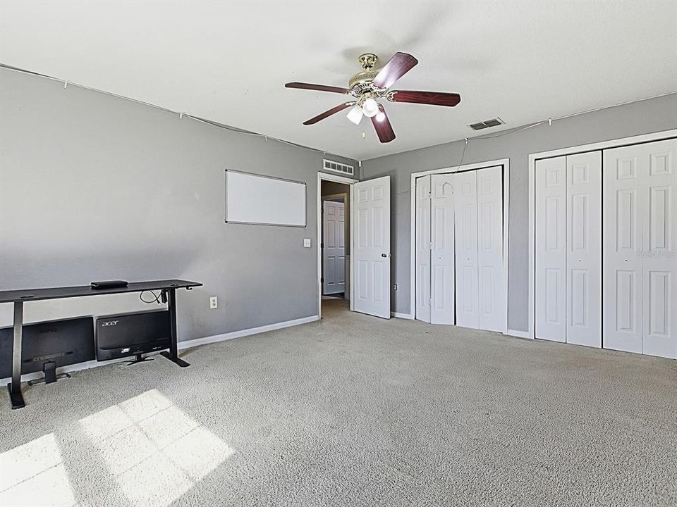 For Sale: $399,000 (4 beds, 2 baths, 2948 Square Feet)