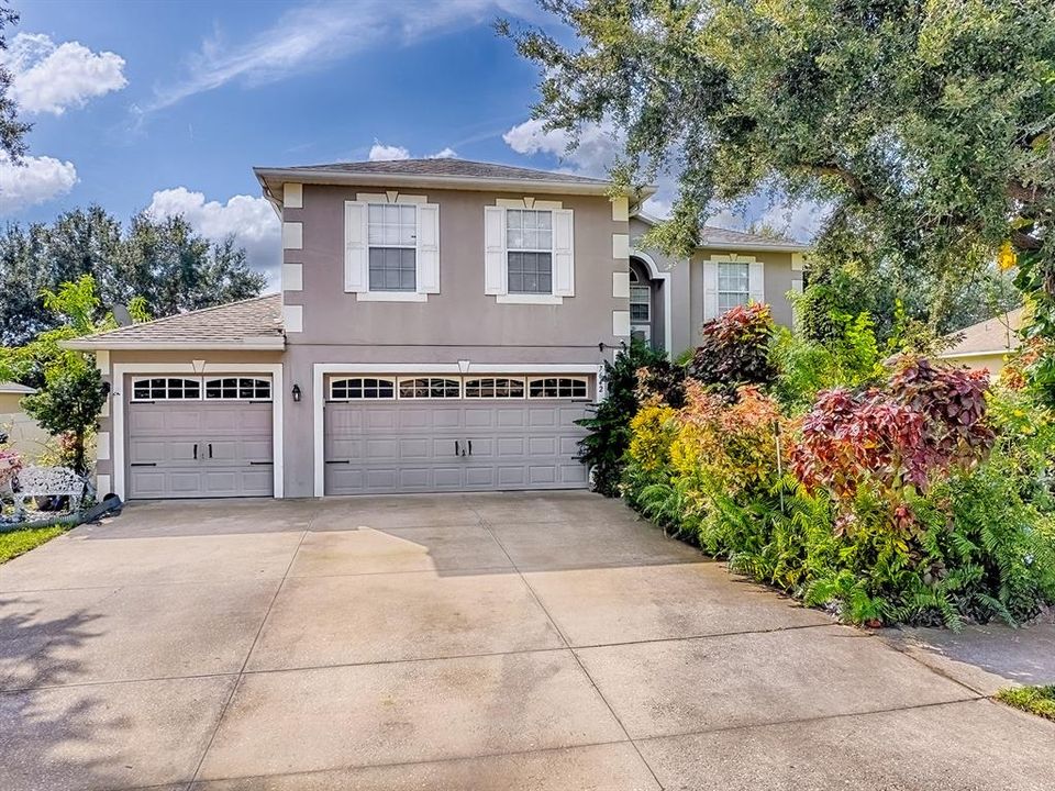 For Sale: $399,000 (4 beds, 2 baths, 2948 Square Feet)