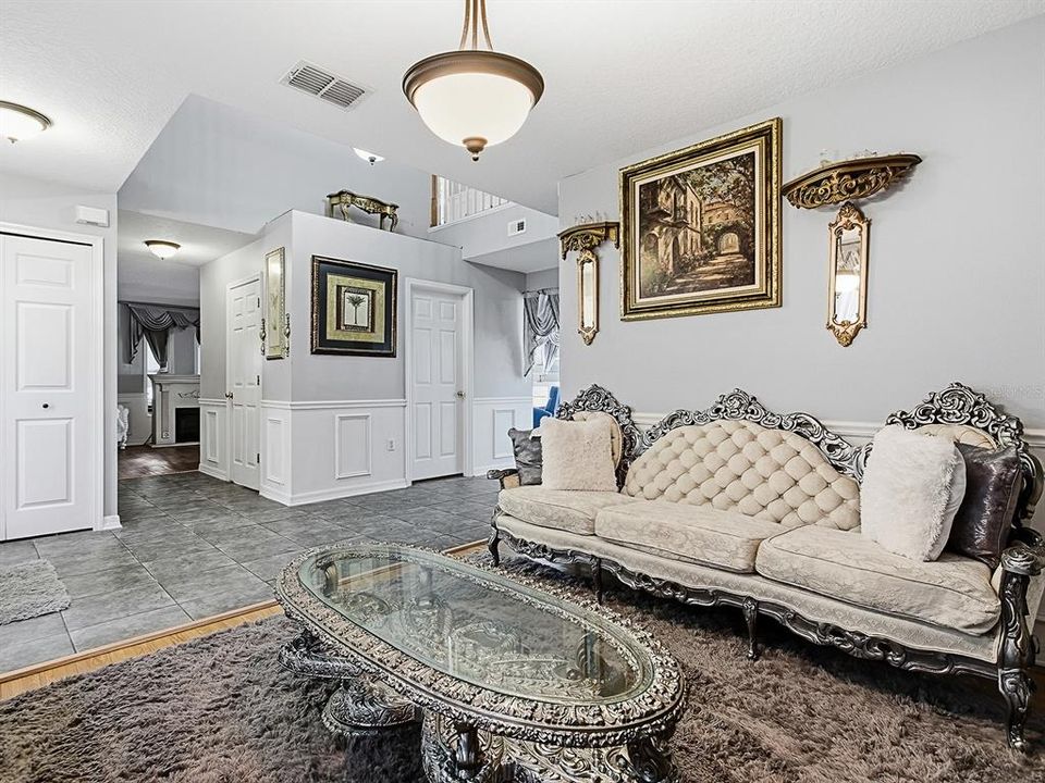 For Sale: $399,000 (4 beds, 2 baths, 2948 Square Feet)