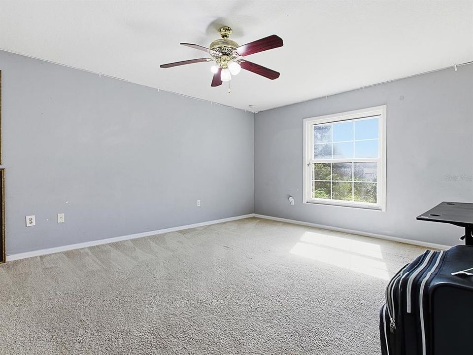 For Sale: $399,000 (4 beds, 2 baths, 2948 Square Feet)