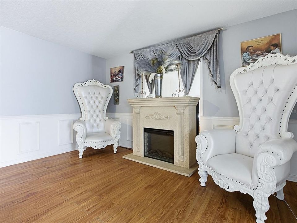 For Sale: $399,000 (4 beds, 2 baths, 2948 Square Feet)