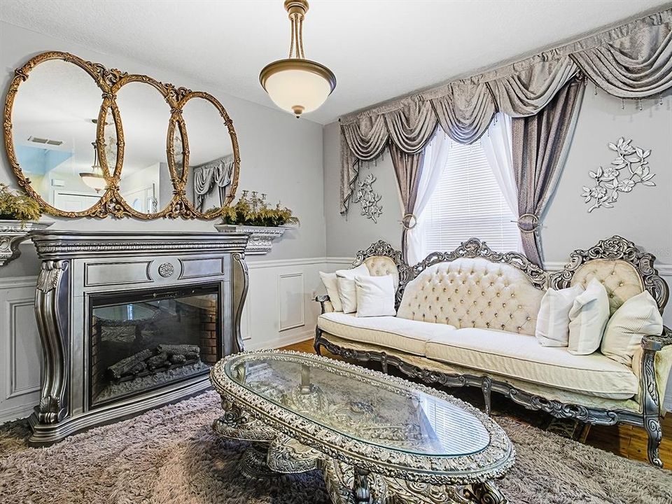 For Sale: $399,000 (4 beds, 2 baths, 2948 Square Feet)