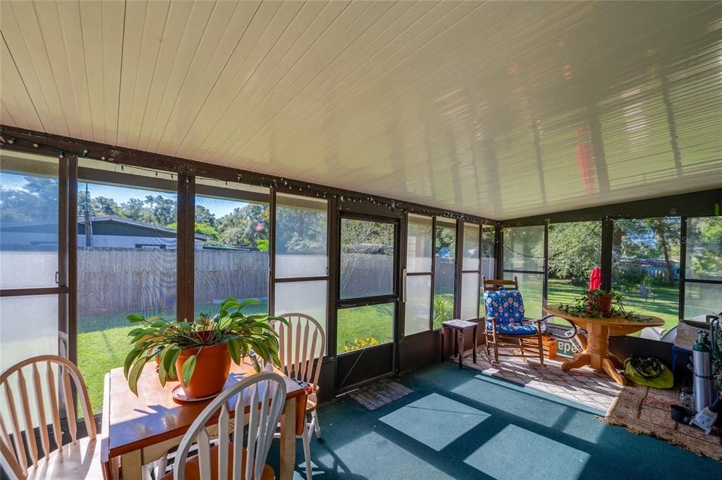 Active With Contract: $149,900 (2 beds, 2 baths, 1344 Square Feet)