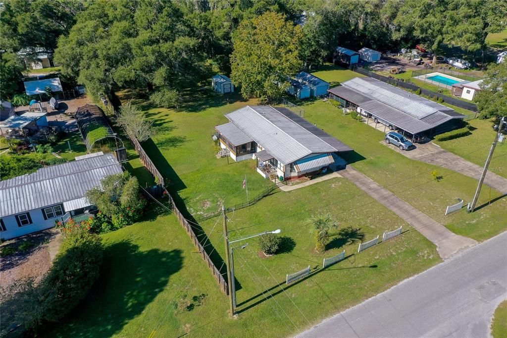 Active With Contract: $149,900 (2 beds, 2 baths, 1344 Square Feet)