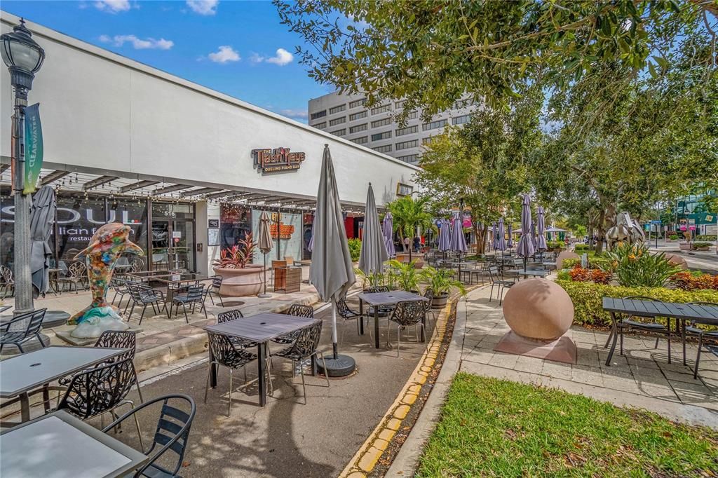 For Rent: $7,500 (3 beds, 2 baths, 2425 Square Feet)