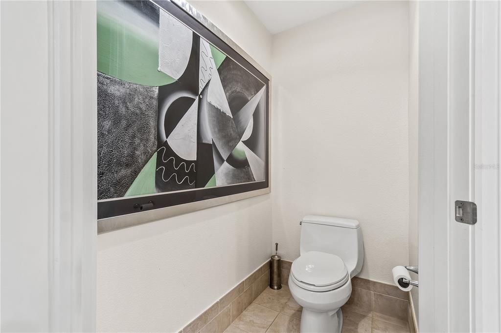 For Rent: $7,500 (3 beds, 2 baths, 2425 Square Feet)