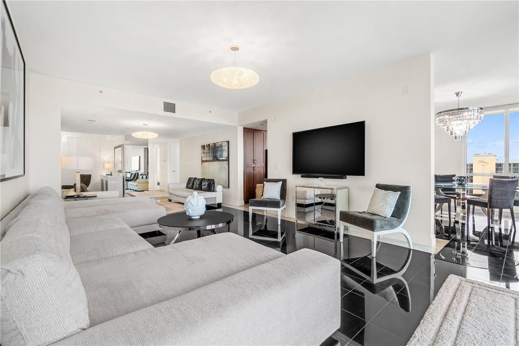 For Rent: $7,500 (3 beds, 2 baths, 2425 Square Feet)