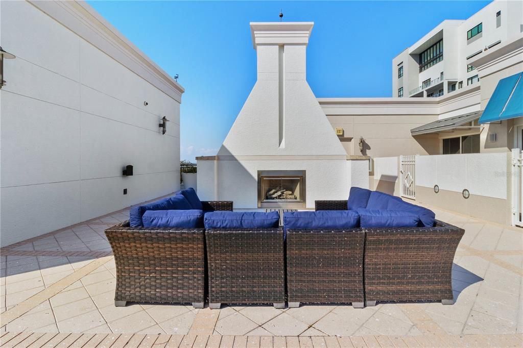 For Rent: $7,500 (3 beds, 2 baths, 2425 Square Feet)