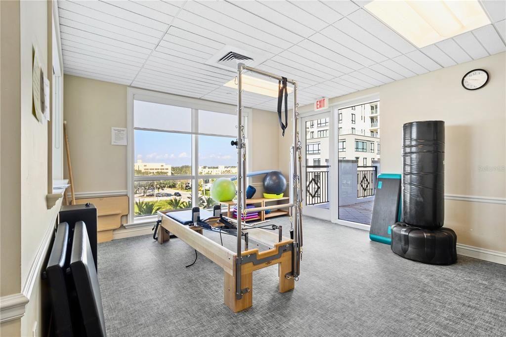 For Rent: $7,500 (3 beds, 2 baths, 2425 Square Feet)