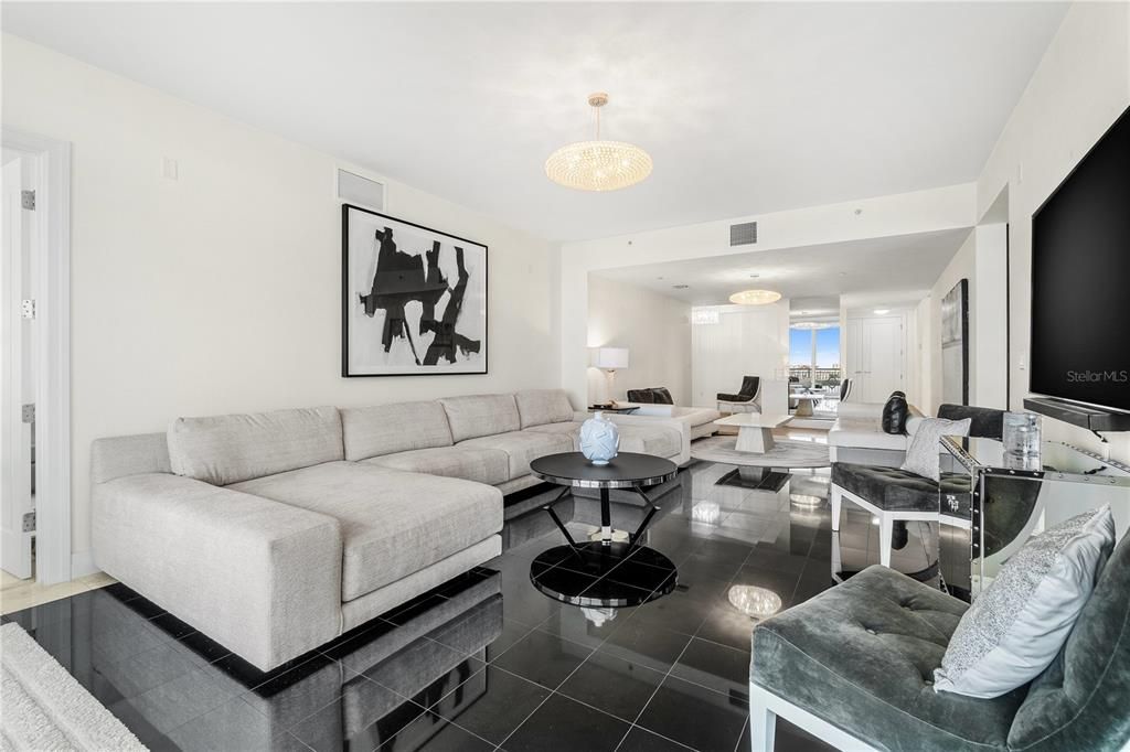 For Rent: $7,500 (3 beds, 2 baths, 2425 Square Feet)